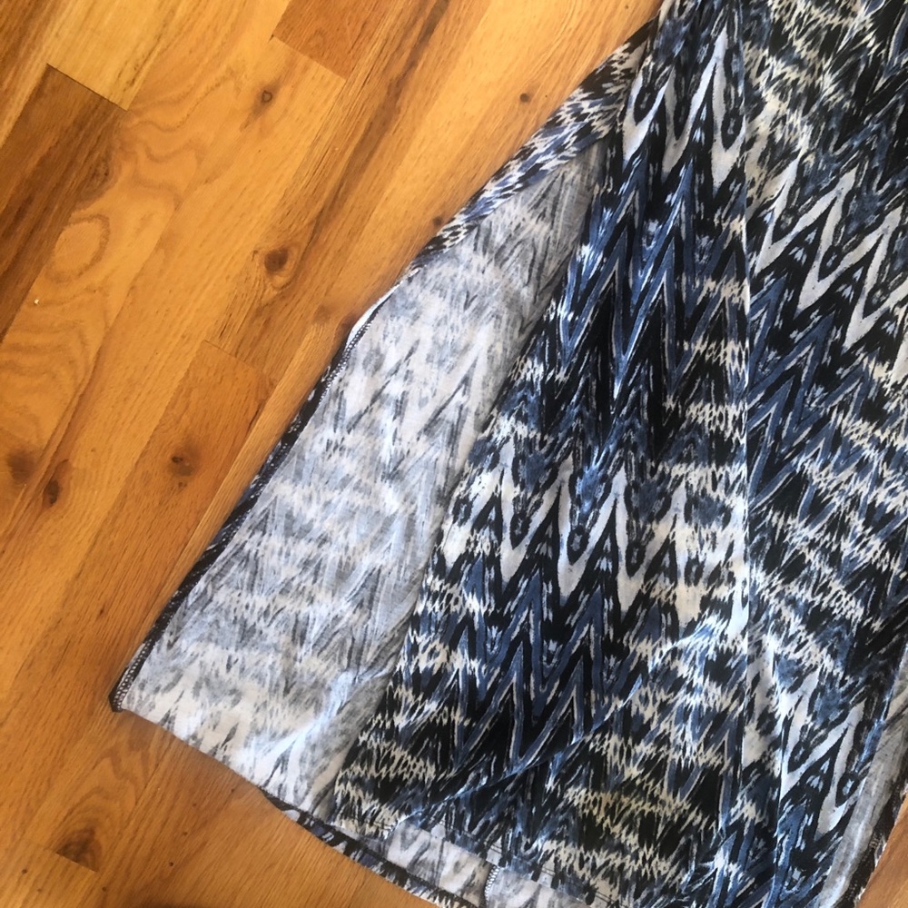 Stretchy pattered women’s skirt